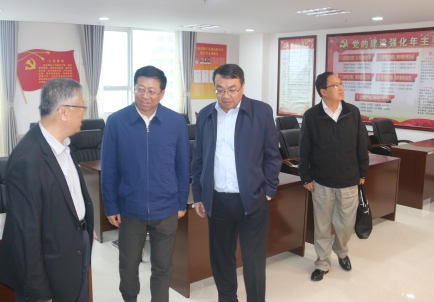 青海省副省長、省國資委黨委書記、主任王黎明，蒞臨省物產(chǎn)集團調(diào)研指導(dǎo)工作